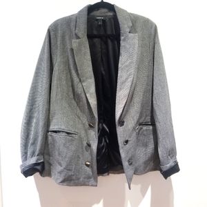 TORRID boyfriend blazer jacket